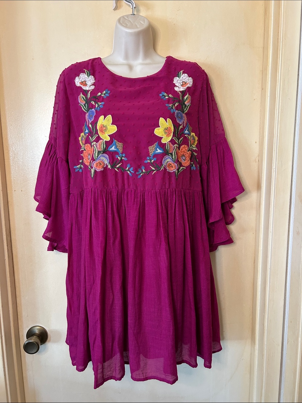 Umgee Magenta Floral Embroidered Mini Dress size M